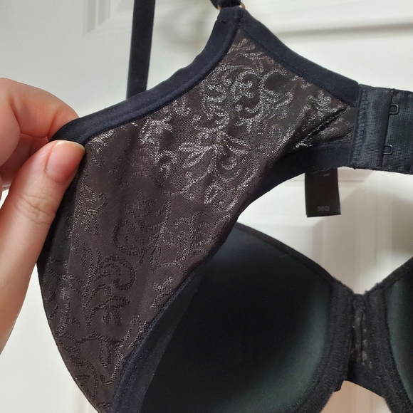 Black Natori Bra 36D - Picture 12 of 17